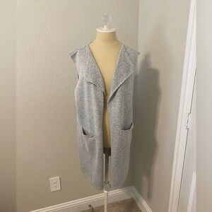 Lumiere light grey sweater vest